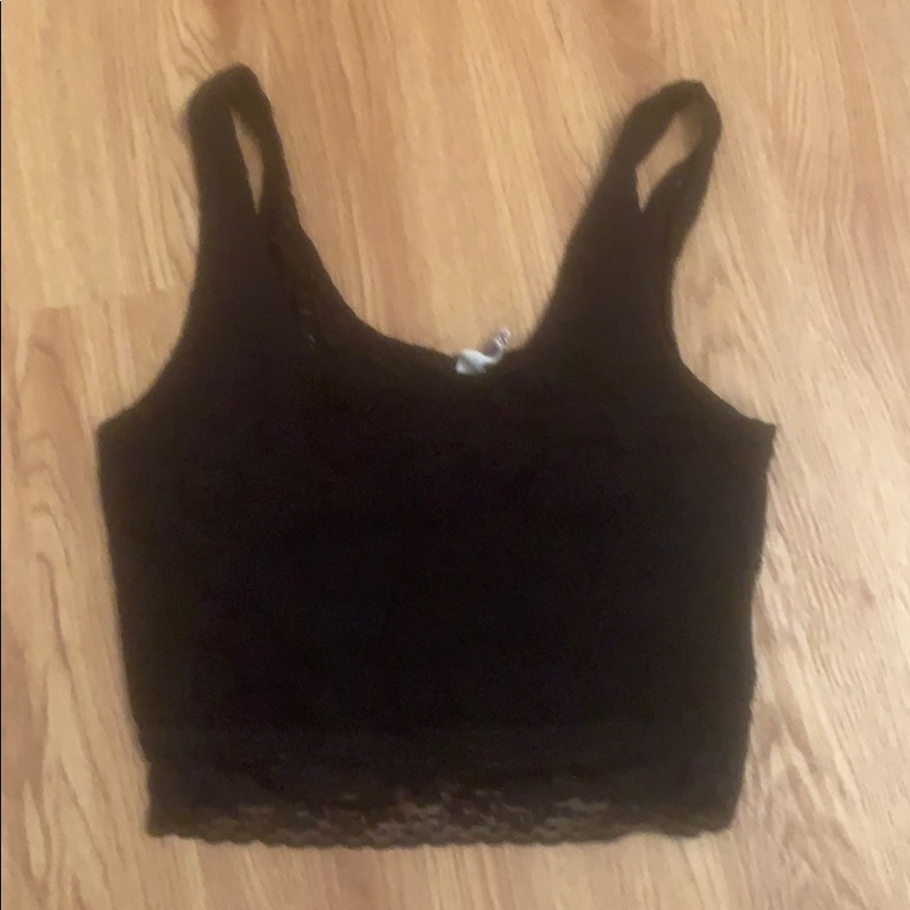 Black lace cute cropped tank top
